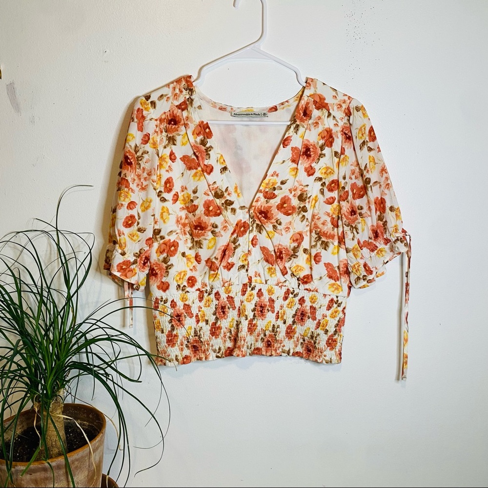 Abercrombie & Fitch Summer Floral Cropped Cinched Waist Orange and White Medium